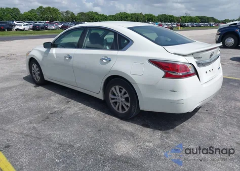 2014 Nissan Altima 2.5 S из США, поврежденный, VIN 1N4AL3AP8EN230605